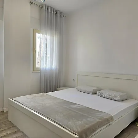 Sunny - 253 Apartment Plazhi San Pietro