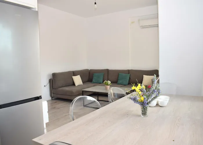 公寓 Sunny - 253 Plazhi San Pietro